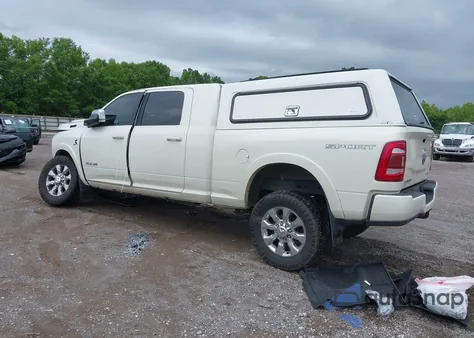 2020 Ram 2500 Laramie 4X4 6'4 Box z USA, uszkodzony, nr VIN 3C6UR5NL1LG222920